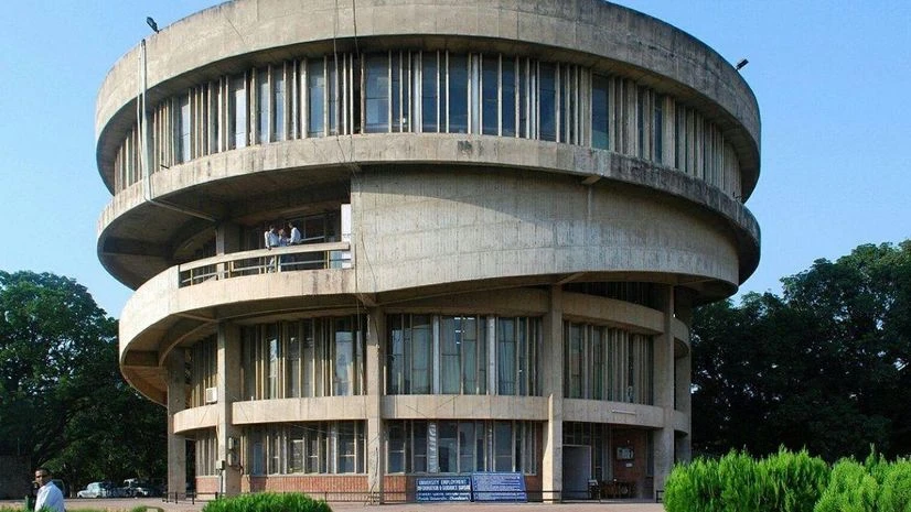 Students Call Total Shutdown, Panjab University Declares Holiday on Nov 26 and Postpones Exams
