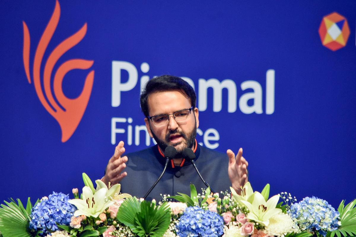 Piramal Finance to Sell Its Entire Stake in Shriram Life Insurance for ₹600 Crore