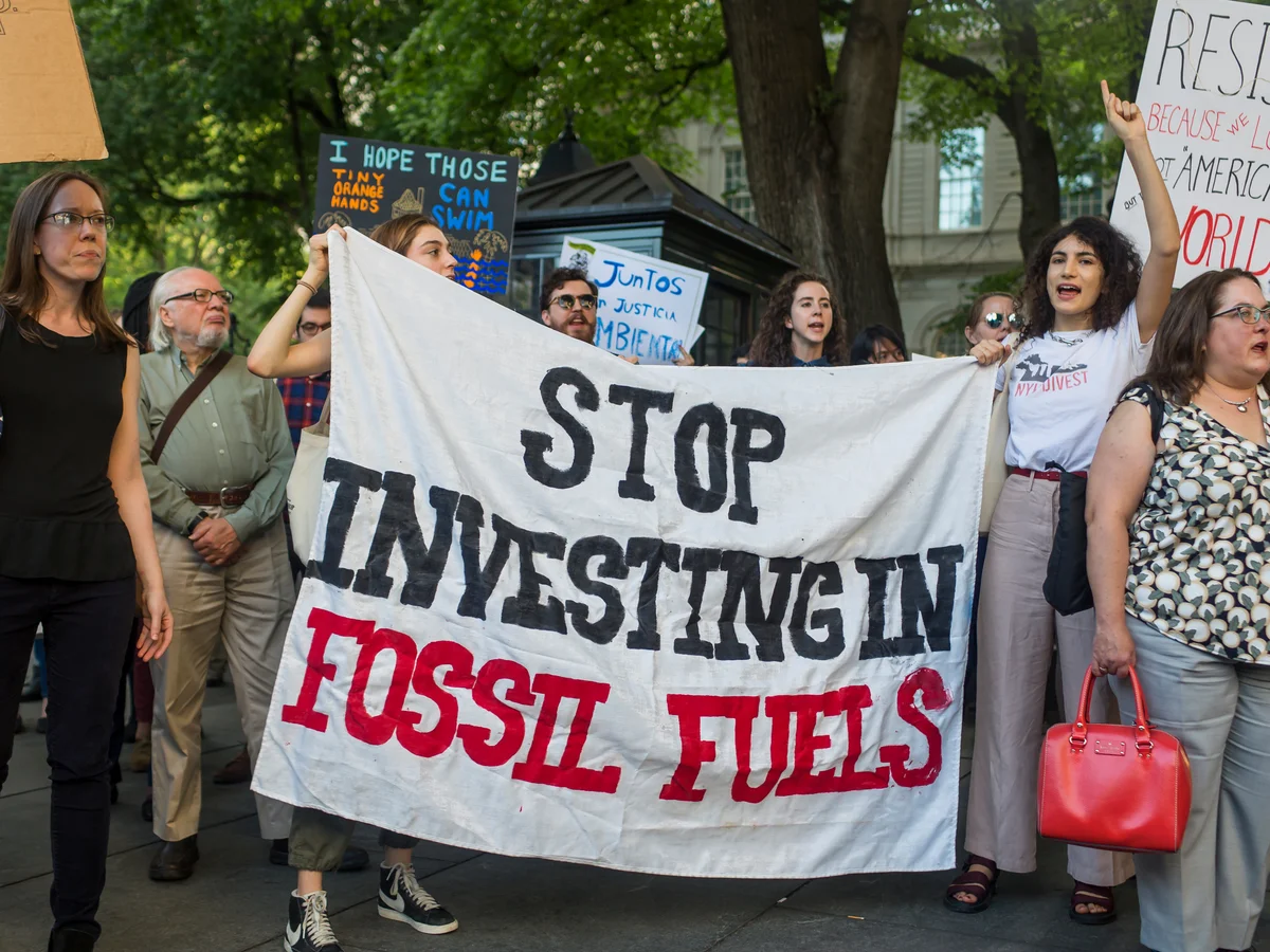 Political Battles Over Fossil Fuels and Research Intensify in the United States