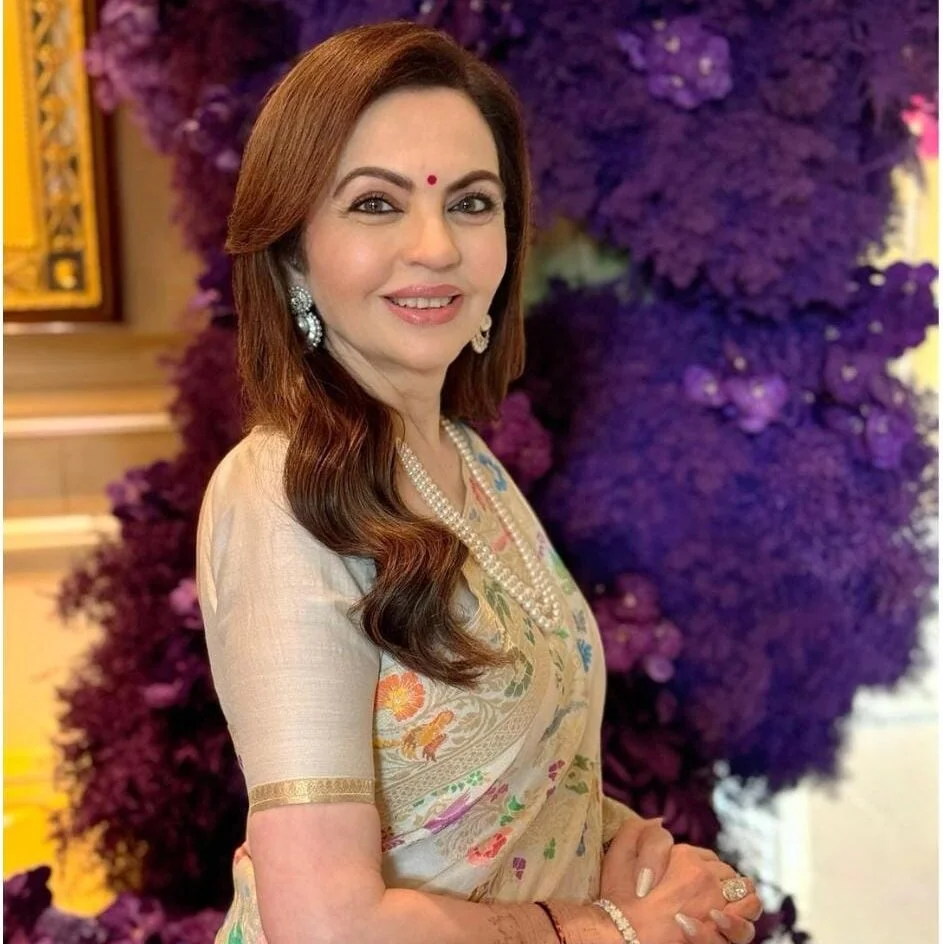 Nita Ambani’s Ivory Silk Saree Stuns, but Her Lord Shrinathji Pearl Necklace Steals the Show