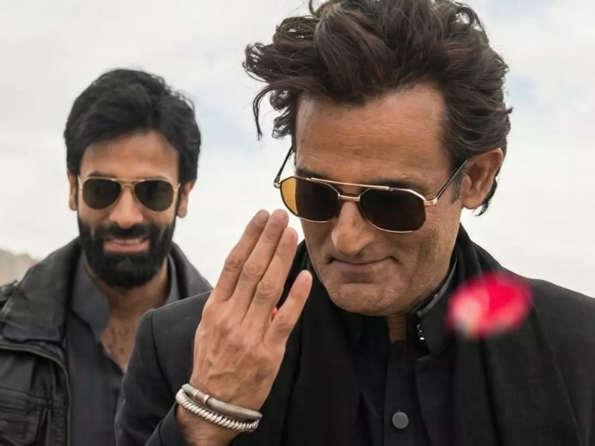 Was Akshaye Khanna’s Dhurandhar Dance Inspired by Father Vinod Khanna? Old Video with Rekha Goes Viral